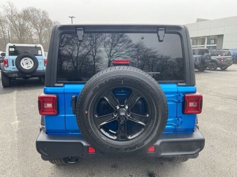 Used 2022 Jeep Wrangler Unlimited Sport AWD/4WD image 5