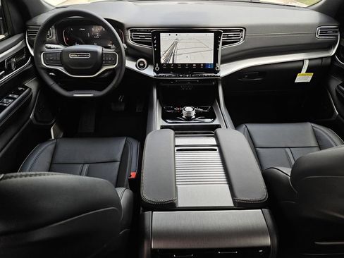 New 2026 Jeep Grand Wagoneer L 2WD image 8