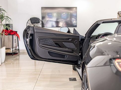 Used 2025 Aston Martin DB12 Convertible RWD image 31