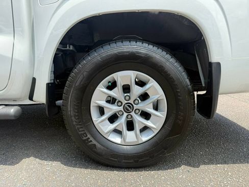 Used 2025 Nissan Frontier S RWD image 7