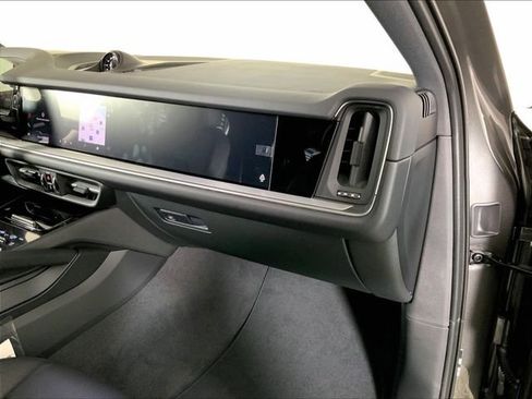 New 2026 Porsche Cayenne S AWD/4WD image 15