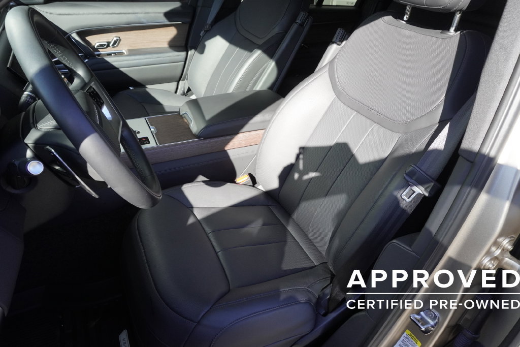 Used 2026 Land Rover Range Rover SE AWD/4WD image 20