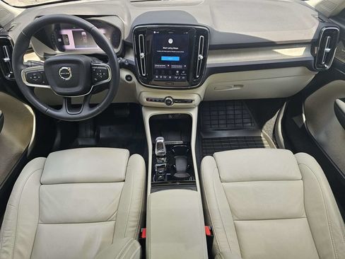 Certified 2023 Volvo XC40 B5 Ultimate w/ Protection Package Premier AWD/4WD image 15