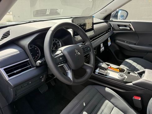 New 2026 Mitsubishi Outlander AWD image 20