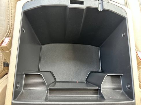 Used 2018 RAM 1500 Laramie w/ Convenience Group AWD/4WD image 43