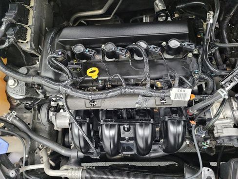 Used 2015 Ford Fusion SE image 30