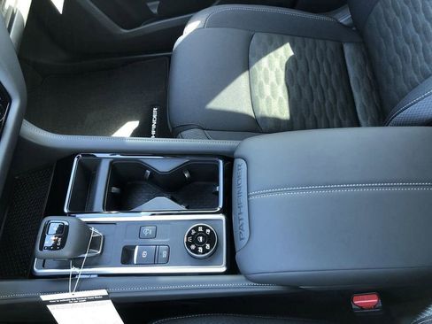 New 2026 Nissan Pathfinder SV AWD/4WD image 27