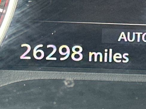 Used 2025 Nissan Rogue SV image 15