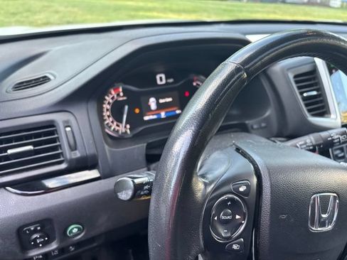 Used 2016 Honda Pilot Elite image 18