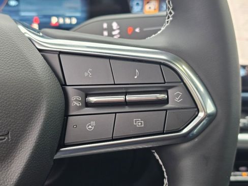 New 2026 Chevrolet Equinox EV LT w/ Convenience Package II FWD image 35