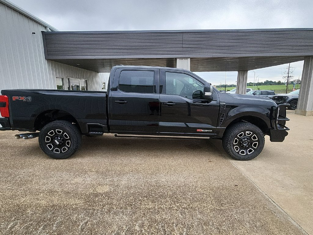 Used 2025 Ford F250 Platinum AWD/4WD image 9