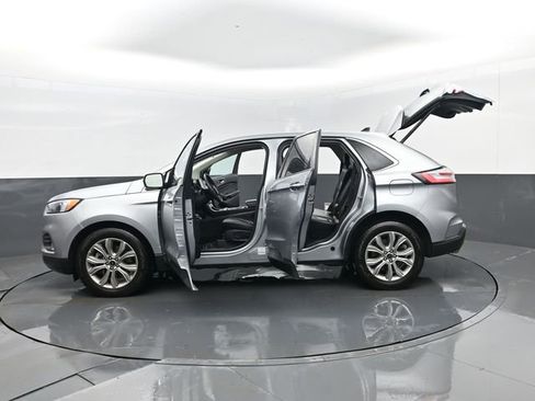 Used 2024 Ford Edge Titanium image 31