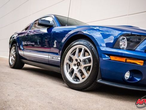 Used 2009 Ford Mustang Shelby GT500 RWD image 39
