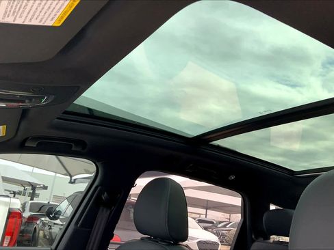 New 2025 Audi Q7 3.0T Prestige image 16