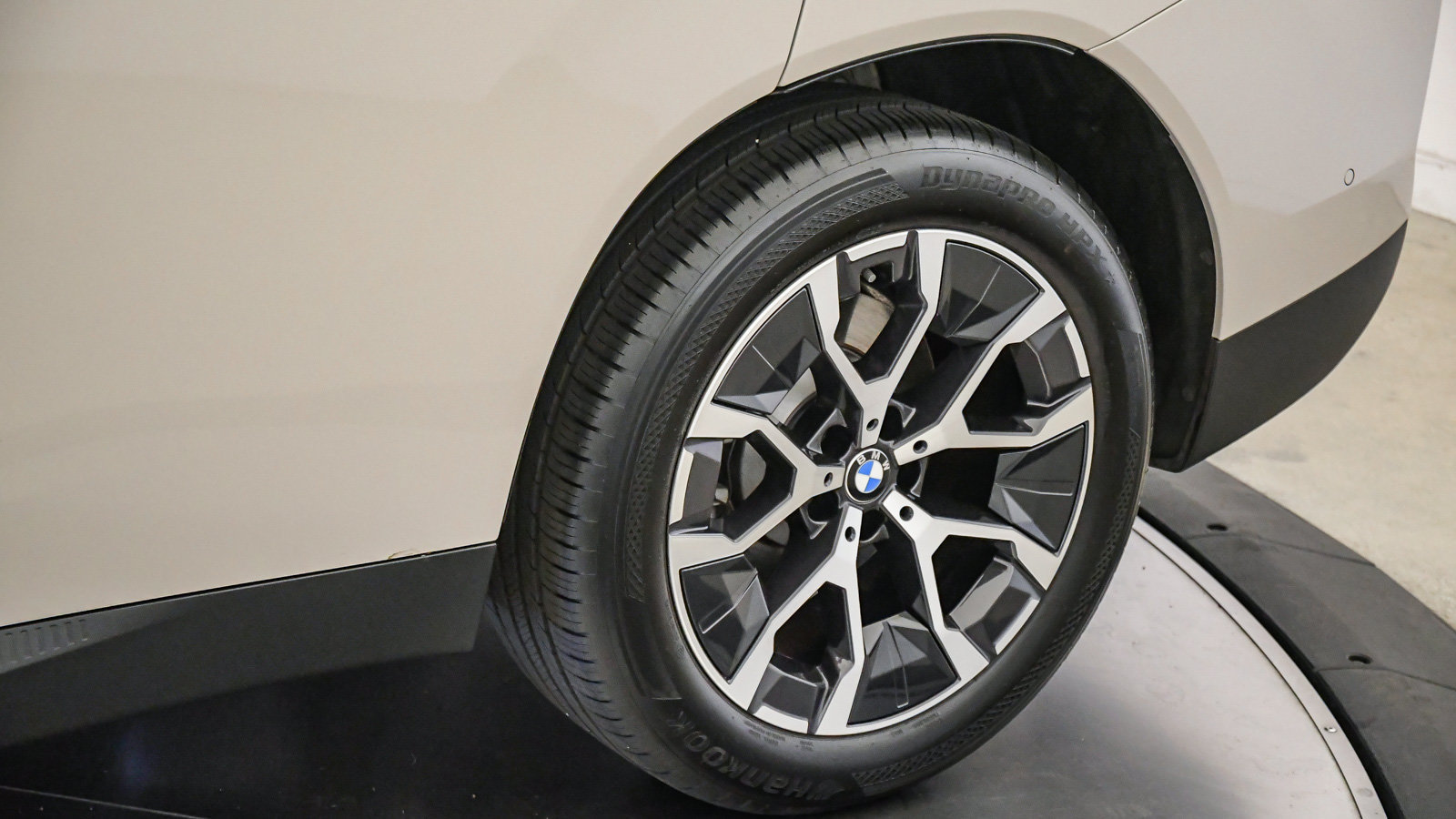 Used 2026 BMW X3 xDrive30i w/ Convenience Package AWD/4WD image 11