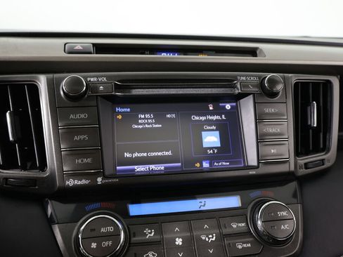 Used 2015 Toyota RAV4 XLE FWD image 35
