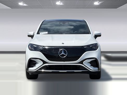 Certified 2023 Mercedes-Benz EQE 350+ 4MATIC SUV image 5