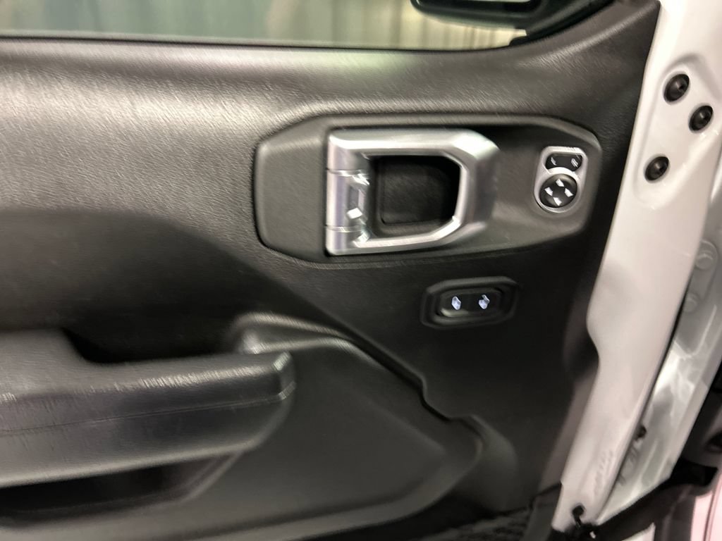 Used 2024 Jeep Wrangler Sport AWD/4WD image 14