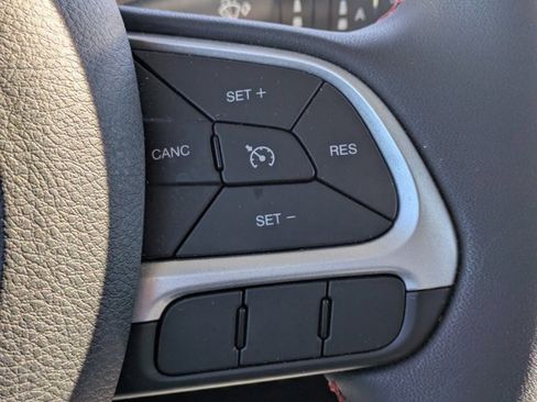 Used 2020 Jeep Renegade Trailhawk image 22