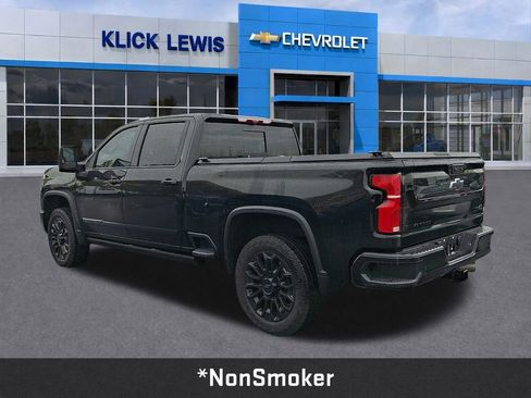 Used 2025 Chevrolet Silverado 2500 High Country w/ Midnight Edition AWD/4WD image 5