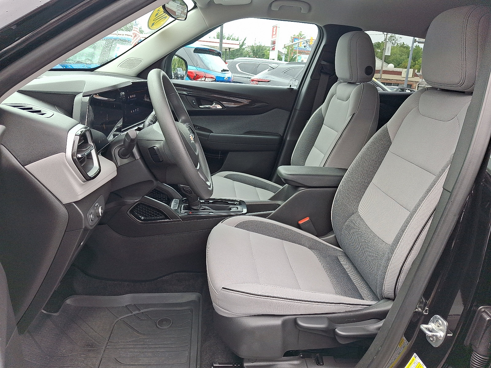 Used 2025 Chevrolet TrailBlazer LT AWD/4WD image 14