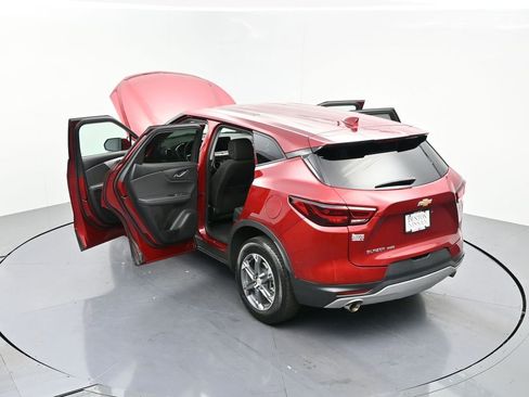 Used 2025 Chevrolet Blazer LT AWD/4WD image 24