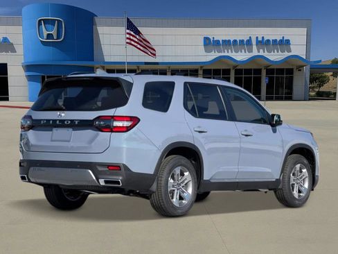 New 2026 Honda Pilot EX-L image 5