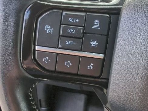 Used 2023 Ford F150 Lightning Platinum image 30