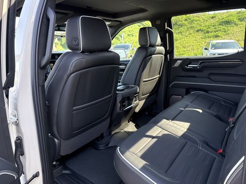 Used 2026 GMC Sierra 1500 AT4X AWD/4WD image 14