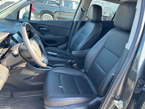 Used 2020 Chevrolet Trax Premier w/ LPO, Cargo Package image 16