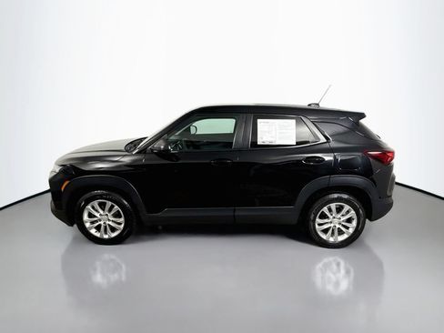 Used 2023 Chevrolet TrailBlazer LS w/ LPO, Blackout Package FWD image 4