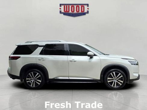 Used 2023 Nissan Pathfinder Platinum w/ Lighting Package (N93) AWD/4WD image 2