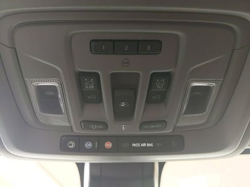 Used 2021 Chevrolet Silverado 1500 LTZ w/ LTZ Premium Package AWD/4WD image 34