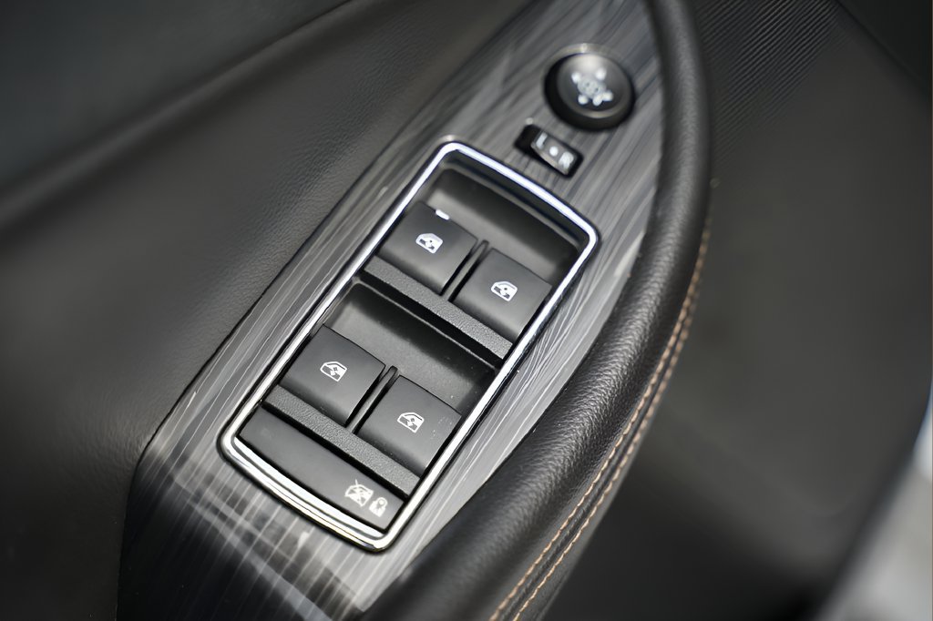 Used 2018 Chevrolet Impala LT FWD image 21