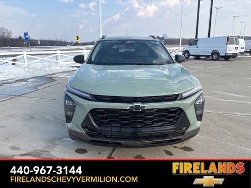 Used 2025 Chevrolet Trax ACTIV w/ Driver Confidence Package image 8