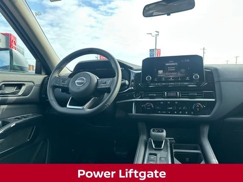 New 2025 Nissan Pathfinder SV w/ Black Appearance Package image 35