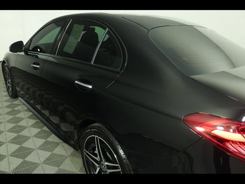Used 2024 Mercedes-Benz C 300 4MATIC Sedan image 19