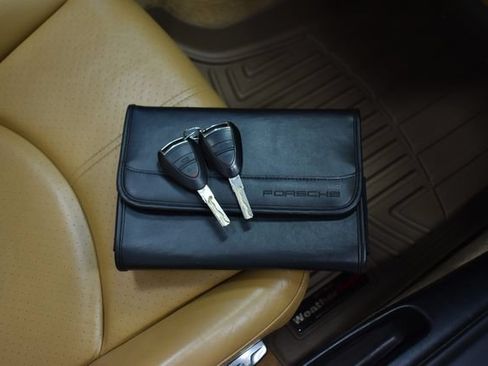 Used 2006 Porsche 911 Carrera S RWD image 6