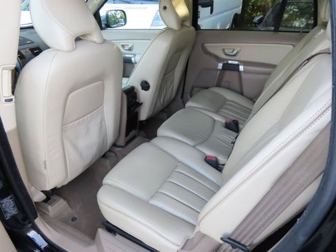 Used 2013 Volvo XC90 3.2 AWD/4WD image 13