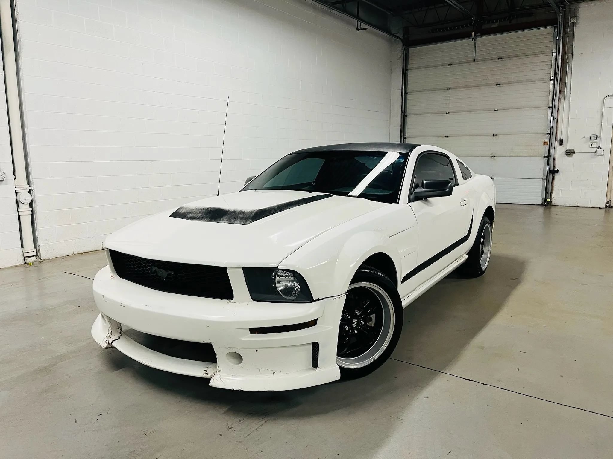 Used 2007 Ford Mustang Coupe RWD image 1