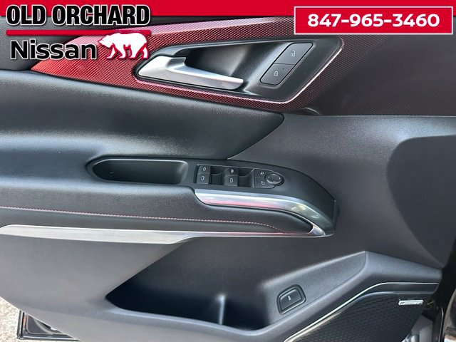 Used 2024 Chevrolet Traverse Z71 w/ Enhanced Driving Package AWD/4WD image 8