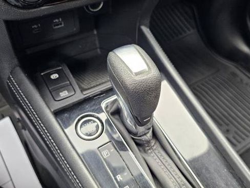 Used 2021 Nissan Kicks SV FWD image 22