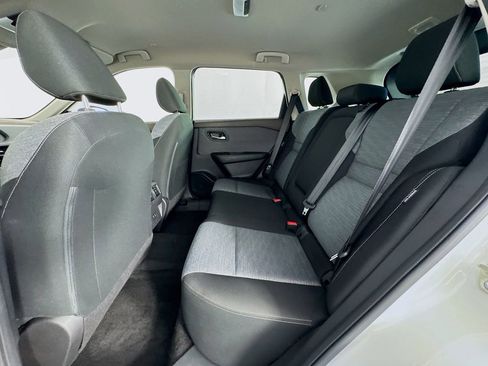 Used 2023 Nissan Rogue SV image 22