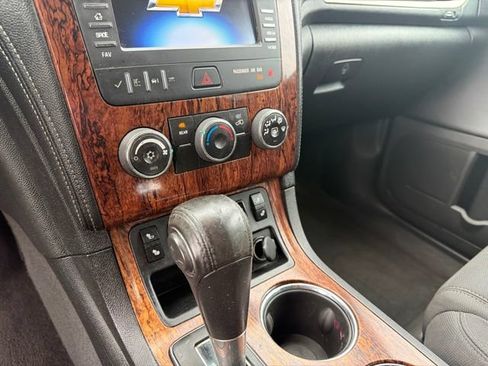 Used 2013 Chevrolet Traverse LT AWD/4WD image 17