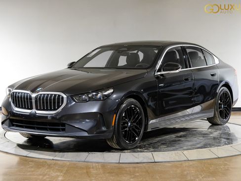 Used 2025 BMW 530i RWD image 8