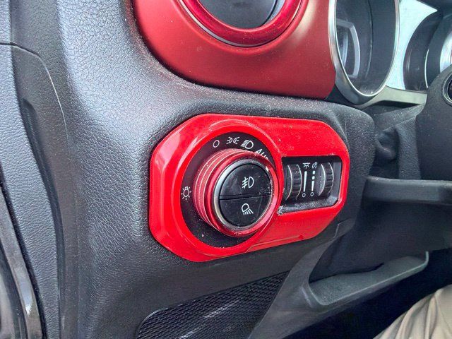Used 2021 Jeep Gladiator Rubicon AWD/4WD image 8