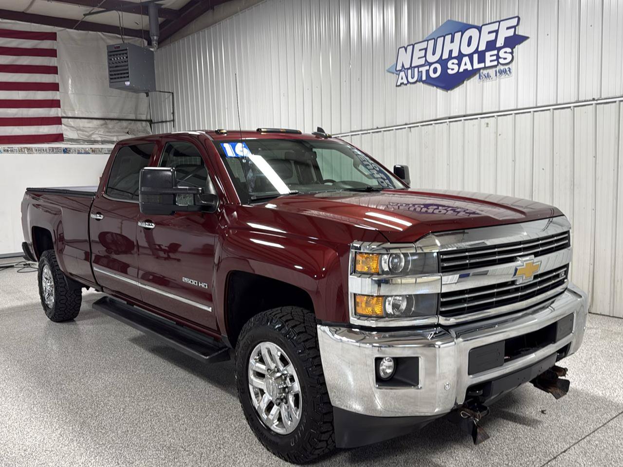 Used 2016 Chevrolet Silverado 2500 LTZ w/ LTZ Plus Package AWD/4WD image 2
