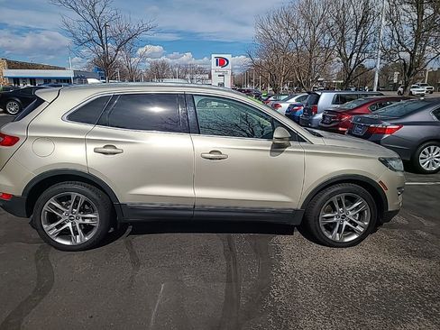 Used 2017 Lincoln MKC Reserve image 4