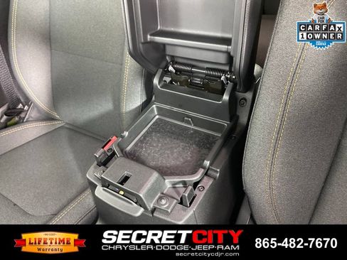 Used 2024 Jeep Wrangler Unlimited AWD/4WD image 25