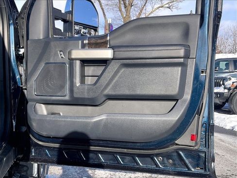 Used 2022 Ford F250 Lariat w/ Chrome Package image 11